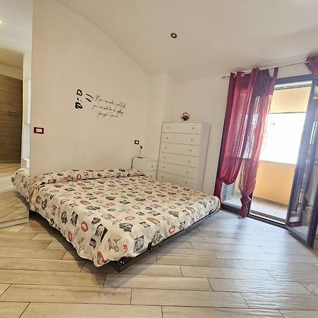 Romantico Monolocale Veranda Privata Vista Mare Reggio Calabria Exterior photo