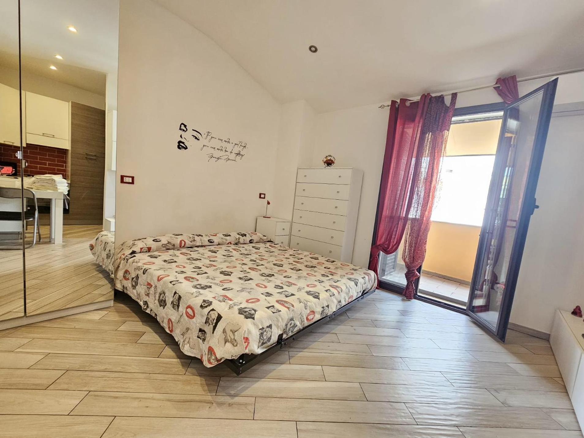 Romantico Monolocale Veranda Privata Vista Mare Reggio Calabria Exterior photo